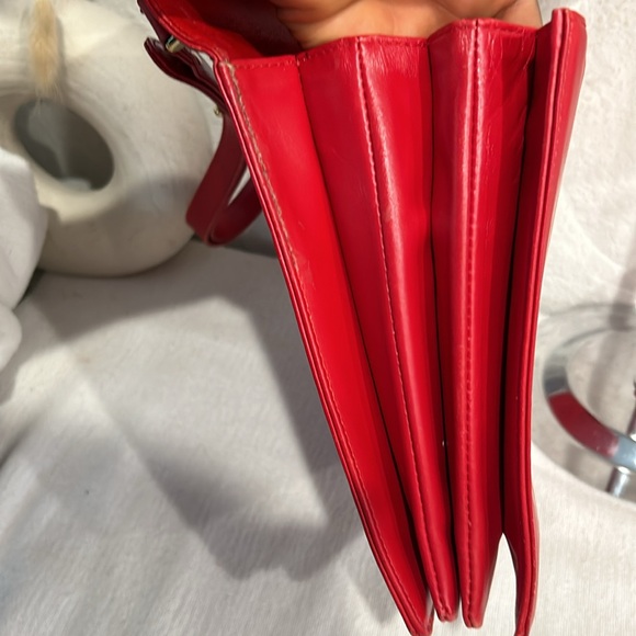 Authentic LOUIS VUITTON Opera line Delph Shoulder Bag Red - Picture 5 of 11